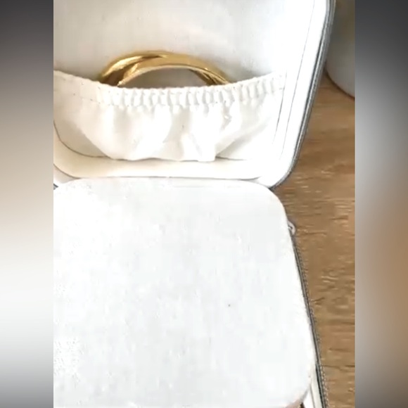 NWT MILLY TRAVELING JEWELRY 💍 CASE - BLUE 🩵 & WHITE 🤍 🦓, OS, BNWT - Picture 9 of 15